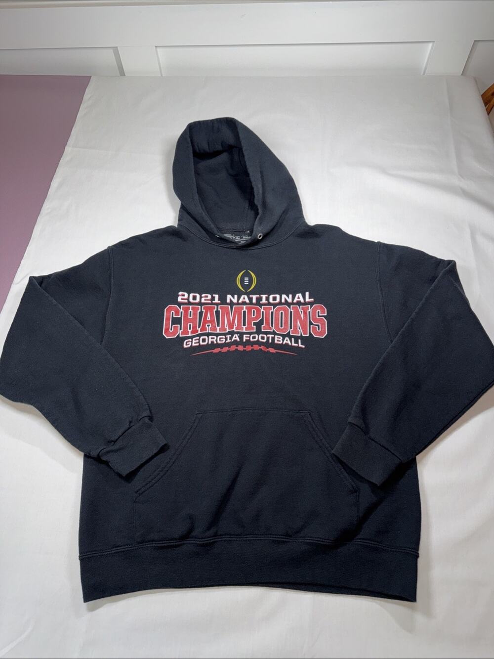 The Victory Black Georgia Football 2021 Champions Pullover Hoodie Mens Size Med